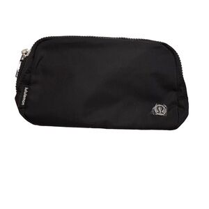 NEW LULULEMON Everywhere Belt Bag Black NWT Silver Hardware Dual Zip Pulls